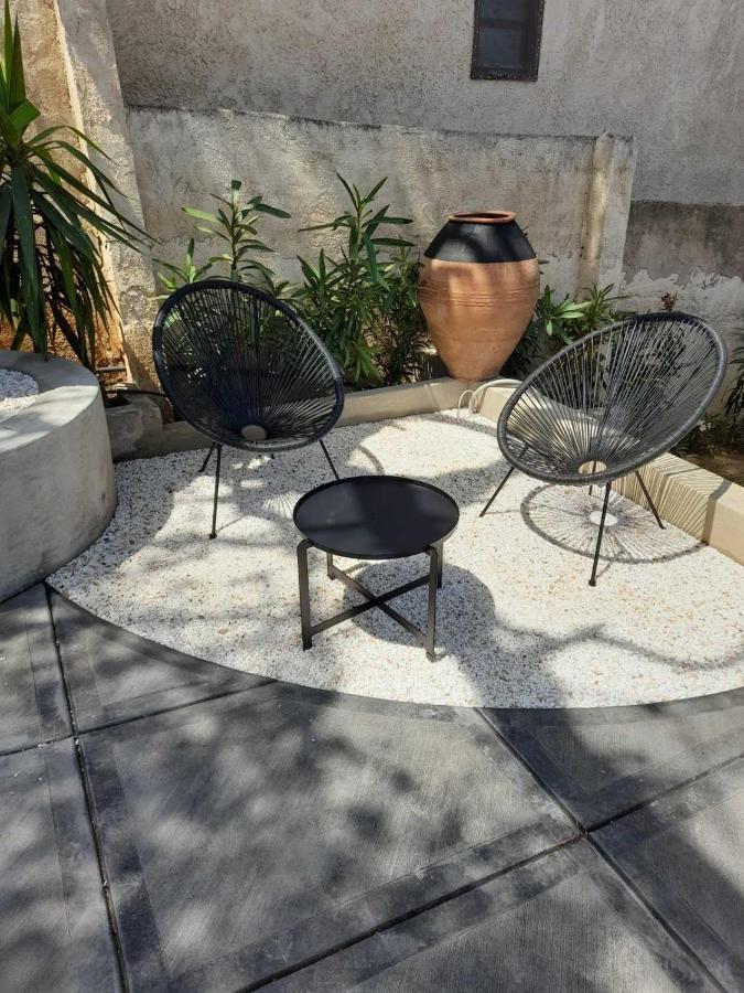 Suite With Garden Agia Marina  Exteriör bild