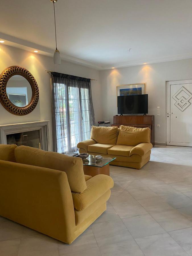 Suite With Garden Agia Marina  Exteriör bild